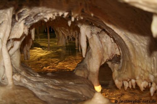 Tunnel in der Obir Tropfsteinhöhle